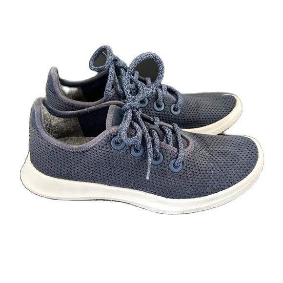 Preowned Women's Allbirds Tree Runners | Size 7 | Marine Blue (White Sole) - Picture 5 of 11